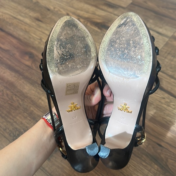 Prada  black heels very comfortable and great condition 😍😍😍 - Picture 6 of 7